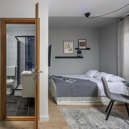 Agostini - Contactless Apartments Vukovarska Риека Экстерьер фото