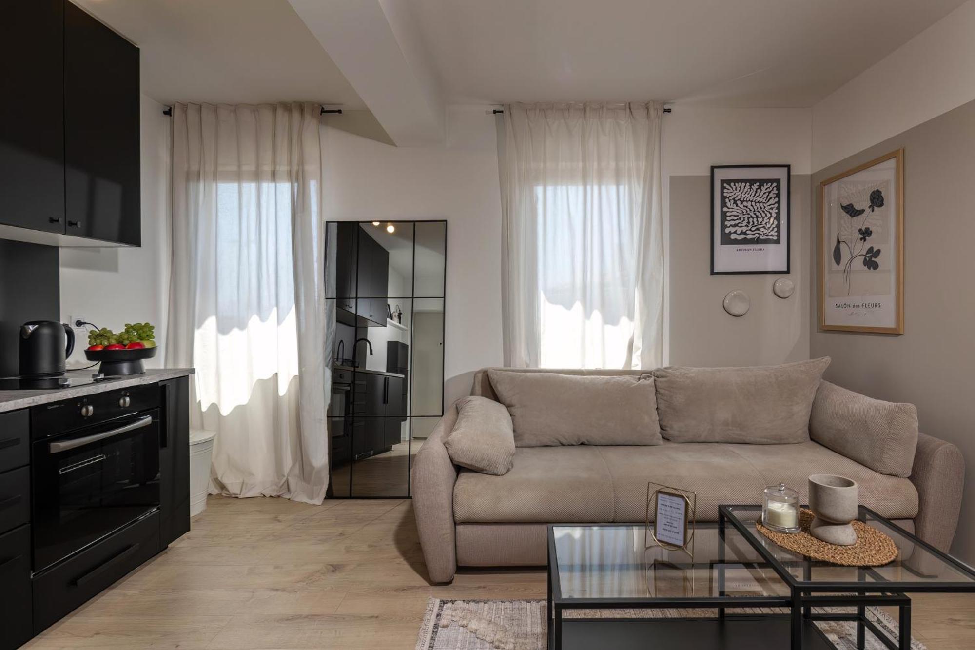 Agostini - Contactless Apartments Vukovarska Риека Номер фото