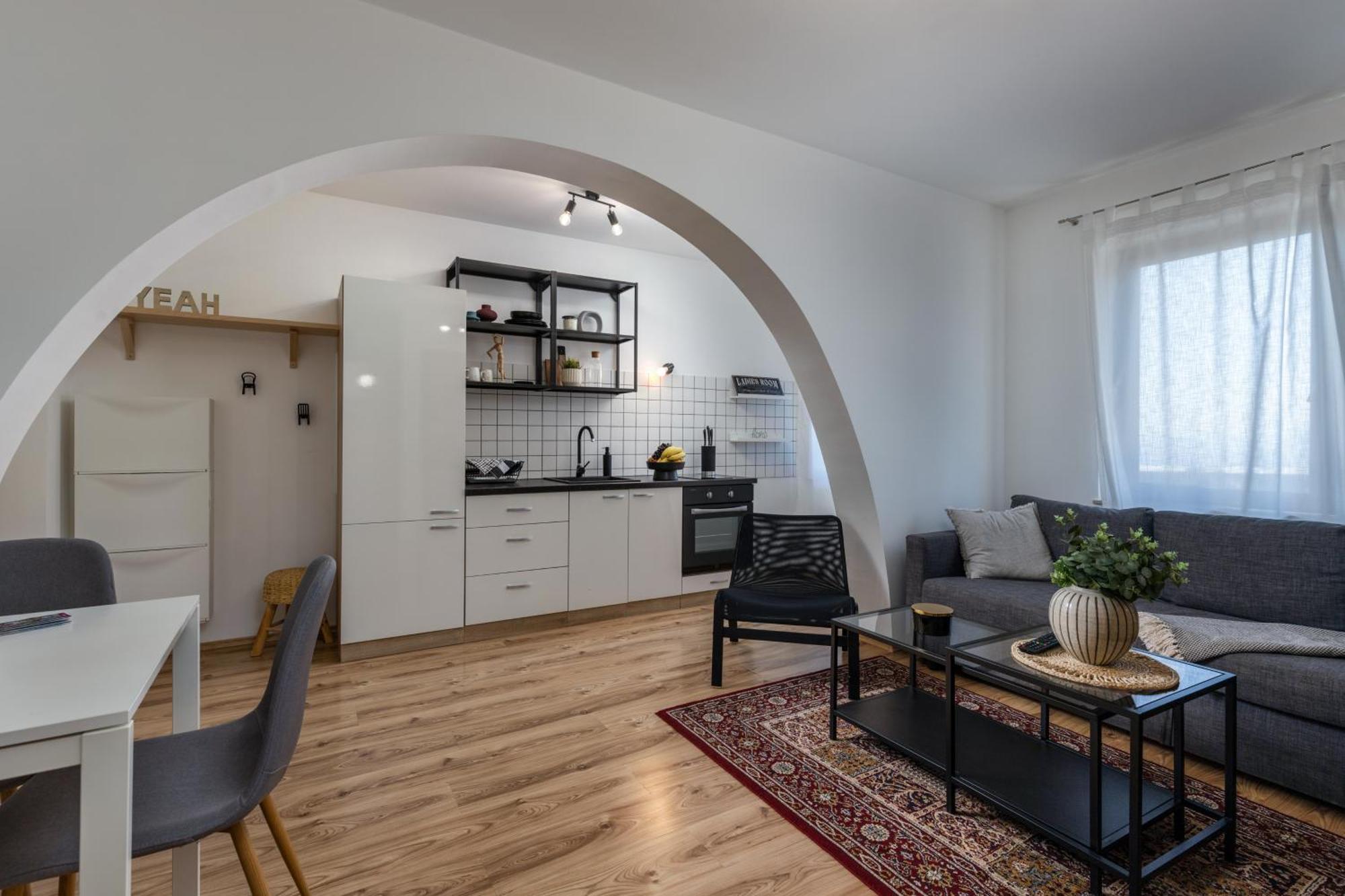 Agostini - Contactless Apartments Vukovarska Риека Экстерьер фото